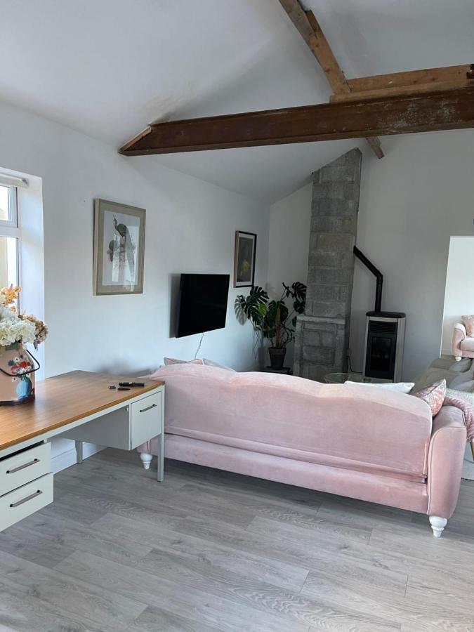 Cosy Apartment With Fire Stove Athlone Exterior photo